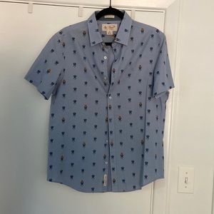 Penguin short sleeve button down size M